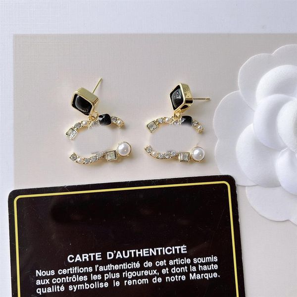 18k gold plated earrings charm earings design fashionable letters for women earrings luxury designer jewelry locks couples family 273h, Golden
18k gold plated earrings charm earings design fashionable letters for women earrings luxury designer jewelry locks couples family 273h, Golden