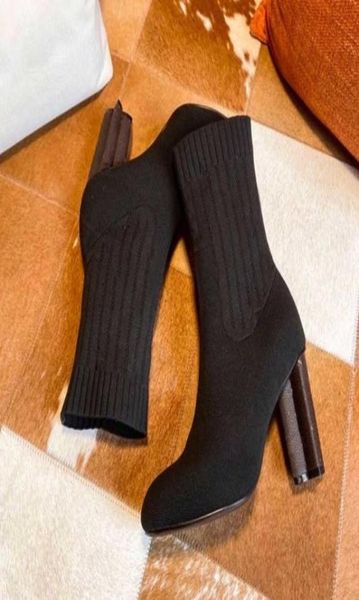 autumn winter socks heeled heel boots fashion knitted elastic boot designer alphabetic women shoes lady letter thick high hee9960632, Black
autumn winter socks heeled heel boots fashion knitted elastic boot designer alphabetic women shoes lady letter thick high hee9960632, Black