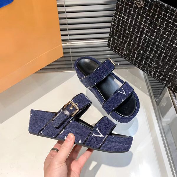 designer slipper luxury slides brand sandals woman slide men slippers flat bottom flip flop design sneakers leather sandal by 1978 w264 03, Black
designer slipper luxury slides brand sandals woman slide men slippers flat bottom flip flop design sneakers leather sandal by 1978 w264 03, Black