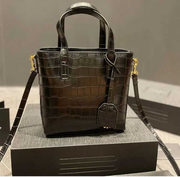 black fashion snall shoulder bags cross luxury designer women body shopping bags lattice plain vintage genuine leather handbags 2022 flap en
black fashion snall shoulder bags cross luxury designer women body shopping bags lattice plain vintage genuine leather handbags 2022 flap en
