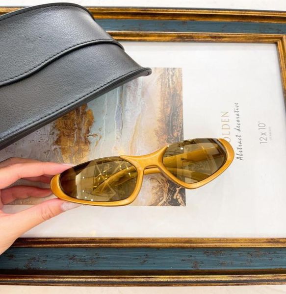 rdesigner sunglasses luxury classic man0202 eyeglasses frame outdoor shades fashion beach lady sun glasses mirrors for woman cat e2011969, White;black
rdesigner sunglasses luxury classic man0202 eyeglasses frame outdoor shades fashion beach lady sun glasses mirrors for woman cat e2011969, White;black