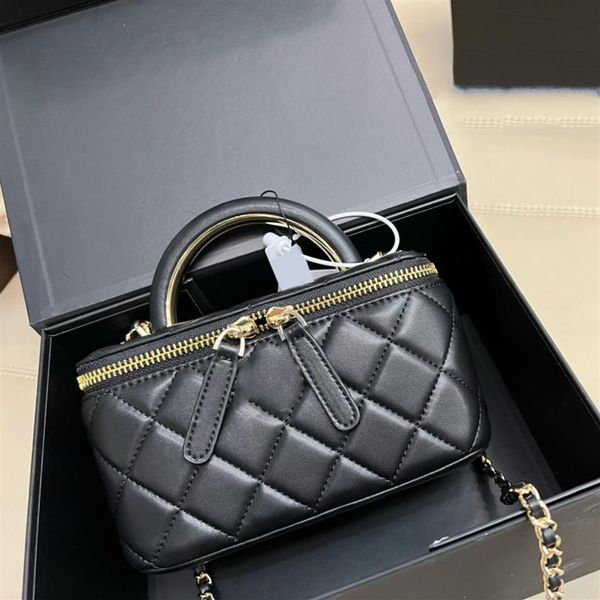 womens designer handle vanity box tote bags with mirror gold metal hardware matelasse chain crossbody shoulder cosmetic case d192h
womens designer handle vanity box tote bags with mirror gold metal hardware matelasse chain crossbody shoulder cosmetic case d192h