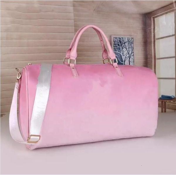 2023 designers fashion color duffel bags luxury men female travel bags leather handbags large capacity holdall carry on luggage overnight we
2023 designers fashion color duffel bags luxury men female travel bags leather handbags large capacity holdall carry on luggage overnight we