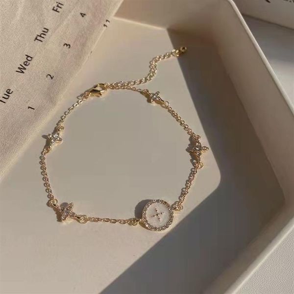 designer bracelet classic style fashionable women's bracelet various styles available very beautiful nice327v, Golden;silver
designer bracelet classic style fashionable women's bracelet various styles available very beautiful nice327v, Golden;silver