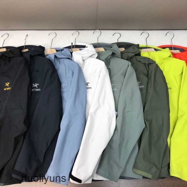 jacket arc 2023 teryx designer outlet jackets coats 23 high spring brand hard embroidery outdoor sports waterproof hooded, Black;brown
jacket arc 2023 teryx designer outlet jackets coats 23 high spring brand hard embroidery outdoor sports waterproof hooded, Black;brown