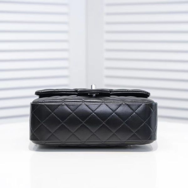 genuine leather handbag women bag original box messenger shoulder purse chain with card holder slot clutch, Black;red
genuine leather handbag women bag original box messenger shoulder purse chain with card holder slot clutch, Black;red
