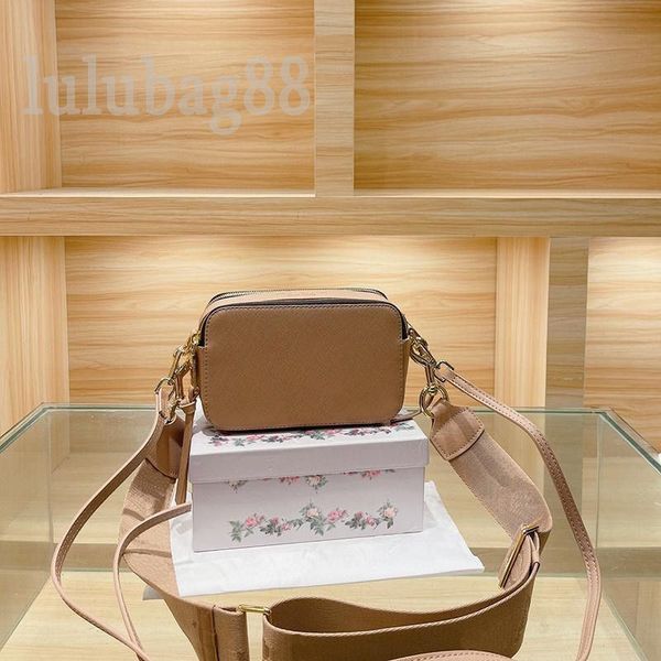 snapscamera bag lady wide shoulder strap removable leather bag internal pocket cotton lining sacs holiday outdoor travel portable c23
snapscamera bag lady wide shoulder strap removable leather bag internal pocket cotton lining sacs holiday outdoor travel portable c23