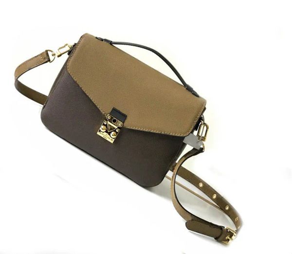 fashion designers women handbags luxurys lady crossbody bags highs quality leather shoulder bag flowers letter messenger purses original, Black;red
fashion designers women handbags luxurys lady crossbody bags highs quality leather shoulder bag flowers letter messenger purses original, Black;red
