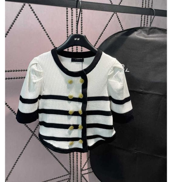 23ss womens knits womens designer clothing double breasted short sleeves knitted cardigan womens clothes a1, White
23ss womens knits womens designer clothing double breasted short sleeves knitted cardigan womens clothes a1, White