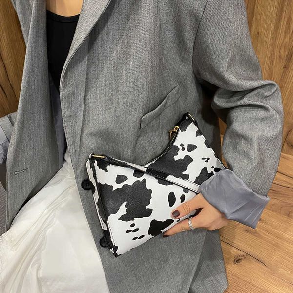 evening bags fashion zebra print women luxury handbag pu simple underarm shoulder bags female daily design totes purse pouch j230419
evening bags fashion zebra print women luxury handbag pu simple underarm shoulder bags female daily design totes purse pouch j230419