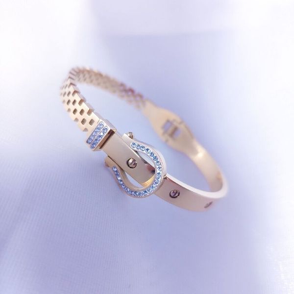 full of stars home bracelet titanium steel does not lose color ins wind niche senior sense of girlfriends bracelet, White
full of stars home bracelet titanium steel does not lose color ins wind niche senior sense of girlfriends bracelet, White
