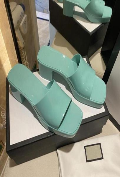 2022 designer thick bottom sandals women slippers chunky rubber slides platform alphabet lady slipper bright leather heel sandal f6417224, Black
2022 designer thick bottom sandals women slippers chunky rubber slides platform alphabet lady slipper bright leather heel sandal f6417224, Black