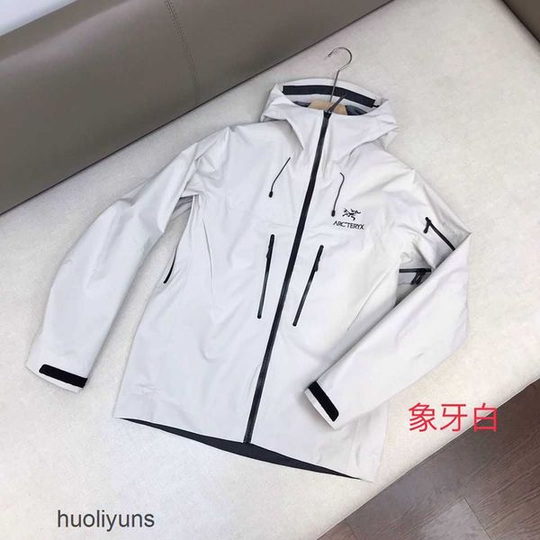 jacket arc 2023 teryx designer outlet jackets coats 23 high spring brand hard embroidery outdoor sports waterproof hooded i7ki, Black;brown
jacket arc 2023 teryx designer outlet jackets coats 23 high spring brand hard embroidery outdoor sports waterproof hooded i7ki, Black;brown