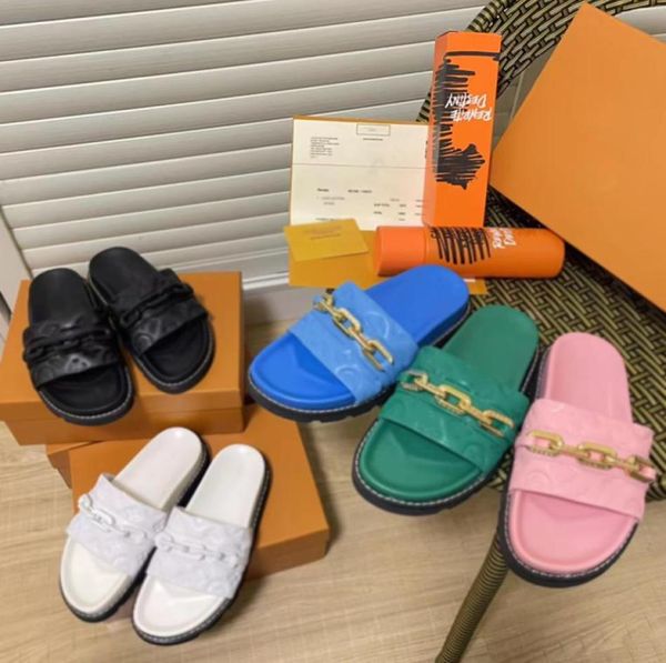 designer women sunset comfort chain flat slippers france brand clover monograms embossed leather mule slides sandals lady low heel6178700, Black
designer women sunset comfort chain flat slippers france brand clover monograms embossed leather mule slides sandals lady low heel6178700, Black