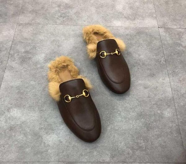 2021 designer princetown mens leather slipper lazy flat baotou flip flops leathers lady slides suede letter cowhide metal men fur 3382765, Black
2021 designer princetown mens leather slipper lazy flat baotou flip flops leathers lady slides suede letter cowhide metal men fur 3382765, Black