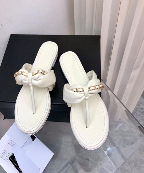 2022 lambskin purple sandals women flat low heel flipflops metal chain matching vacation beach slippers fashion bow black white m2622748
2022 lambskin purple sandals women flat low heel flipflops metal chain matching vacation beach slippers fashion bow black white m2622748