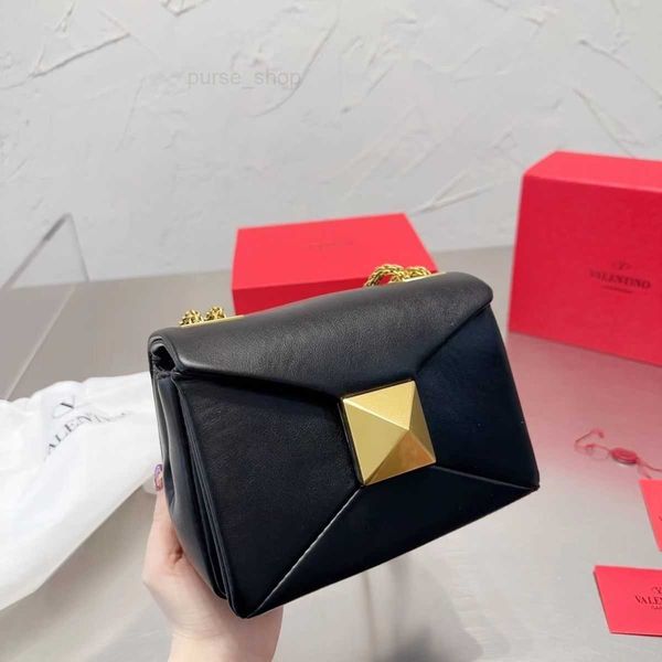 valentinoes designer the evening da bag same classy model new counter popular high-end version with high appearance value rozu lady purse
valentinoes designer the evening da bag same classy model new counter popular high-end version with high appearance value rozu lady purse