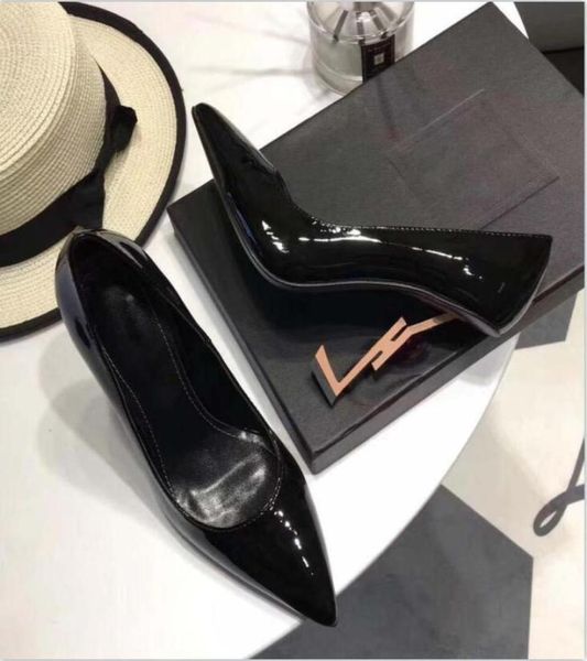 2020 new fashion ladies high heels exquisite and comfortable strap women letters high heel short boots leather material size 35428967173, Black
2020 new fashion ladies high heels exquisite and comfortable strap women letters high heel short boots leather material size 35428967173, Black