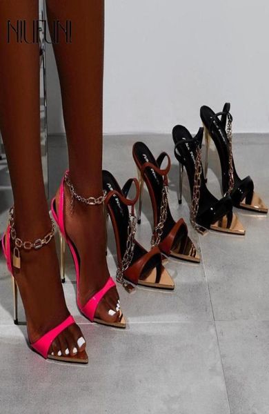 sandals niufuni 2021 electroplated women039s shoes pointed toe super heels ladies lock metal decorative banquet stiletto6567805, Black
sandals niufuni 2021 electroplated women039s shoes pointed toe super heels ladies lock metal decorative banquet stiletto6567805, Black
