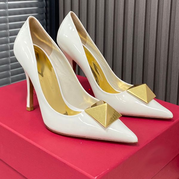 2023 dress shoes high heels sandals women's wedding pumps shoes women summer designer pointed toe black bowtie fashion canvas party wit
2023 dress shoes high heels sandals women's wedding pumps shoes women summer designer pointed toe black bowtie fashion canvas party wit