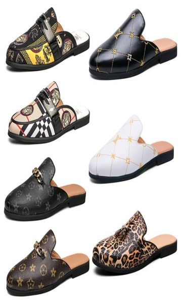 luxury brand mens designer horsebit metal buckle grid pattern slippers genuine leather mules black white brown flip flops men casu4256642
luxury brand mens designer horsebit metal buckle grid pattern slippers genuine leather mules black white brown flip flops men casu4256642