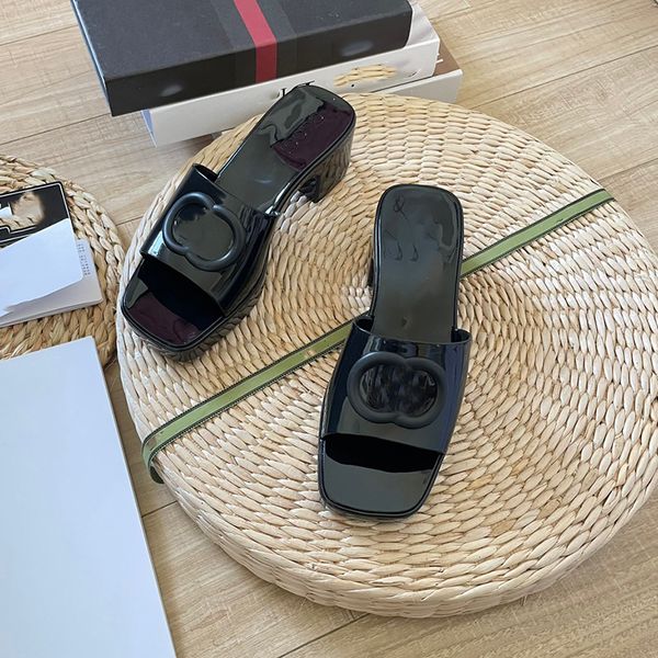 designer womens slipper square toe chunky heel sandals outdoor skateboard beach shoes dress shoes classic black mule wedge flip-flops letter
designer womens slipper square toe chunky heel sandals outdoor skateboard beach shoes dress shoes classic black mule wedge flip-flops letter