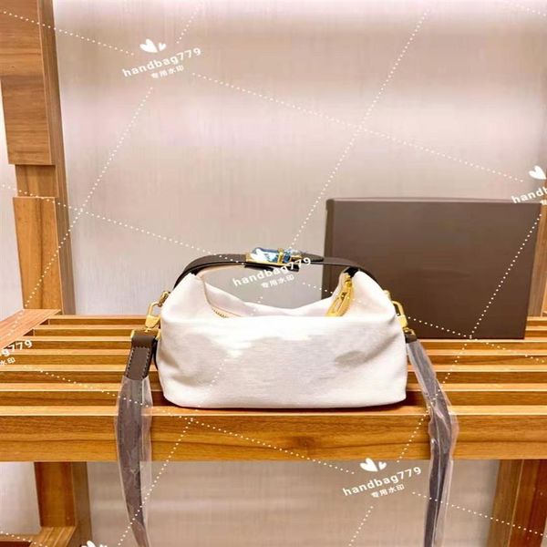 women cosmetic bags cases soft couch small square cortical chain canvas lunch box restoring ancient ways bag256t
women cosmetic bags cases soft couch small square cortical chain canvas lunch box restoring ancient ways bag256t