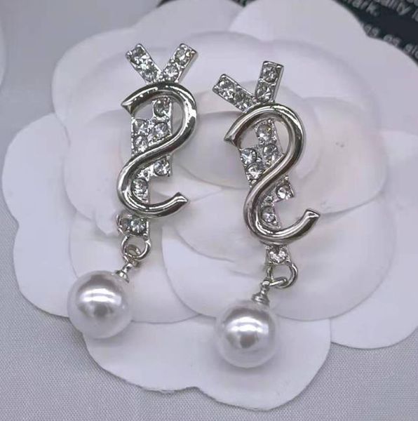 multi-style 18k gold-plated luxury y letter diamond-stud brand designer geometry famous women's crystal rhinestone earrings wedding par, Golden;silver
multi-style 18k gold-plated luxury y letter diamond-stud brand designer geometry famous women's crystal rhinestone earrings wedding par, Golden;silver