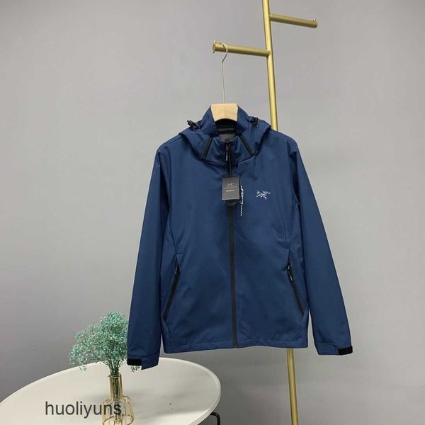 jacket arc 2023 teryx designer coats outlet spring men's casual sports long sleeve outwardly wearing jackets fashion windproof hooded a, Black;brown
jacket arc 2023 teryx designer coats outlet spring men's casual sports long sleeve outwardly wearing jackets fashion windproof hooded a, Black;brown