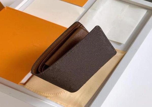 designer men wallet purse card holder male man original box with coin pocket bag fashion flower grid short wallets7796975, Red;black
designer men wallet purse card holder male man original box with coin pocket bag fashion flower grid short wallets7796975, Red;black