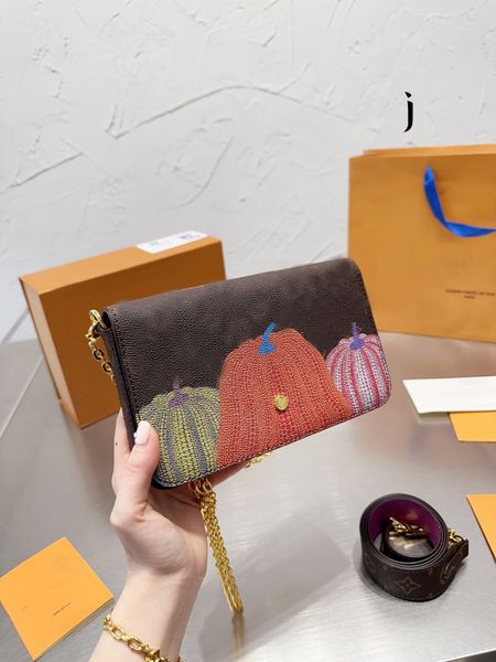 2023 same type at the counter tote bag pochette felicie chain bag classic 3pcs in set shoulder bag clutch handbag leather crossbody packag e
2023 same type at the counter tote bag pochette felicie chain bag classic 3pcs in set shoulder bag clutch handbag leather crossbody packag e