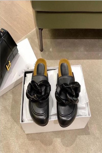 2021 summer closed toe slippers suede leather clogs sandals for women garden clog slides chain designer shoes2108524, Black
2021 summer closed toe slippers suede leather clogs sandals for women garden clog slides chain designer shoes2108524, Black