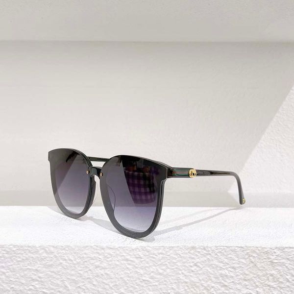 designers sunglasses for women brand luxury eyewear sunglasses men uv 400 protection and anti-glare lenses high-quality square glasses, White;black
designers sunglasses for women brand luxury eyewear sunglasses men uv 400 protection and anti-glare lenses high-quality square glasses, White;black