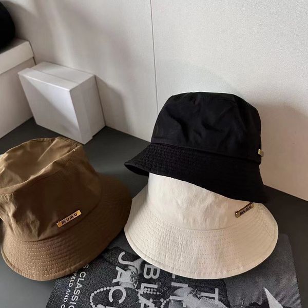 women's summer designer bucket hat outdoor vacation travel sun protection and shading metal letter printing wide brim hats, Blue;gray
women's summer designer bucket hat outdoor vacation travel sun protection and shading metal letter printing wide brim hats, Blue;gray