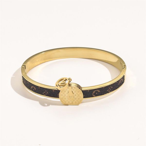 new style bracelets women bangle luxury designer letter jewelry faux leather 18k gold plated stainless steel bracelet womens weddi230l, Black
new style bracelets women bangle luxury designer letter jewelry faux leather 18k gold plated stainless steel bracelet womens weddi230l, Black