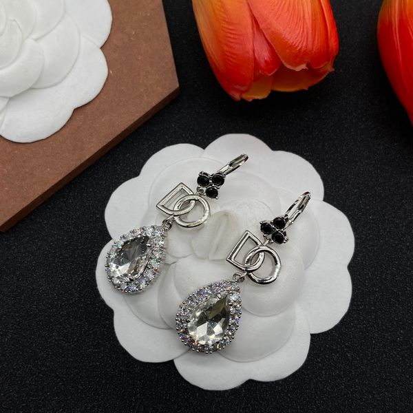 designer luxury rhinestone stud unique letter pendant 925 silver plated anti-allergies women's ear clips jewelry wedding gift, Golden;silver
designer luxury rhinestone stud unique letter pendant 925 silver plated anti-allergies women's ear clips jewelry wedding gift, Golden;silver