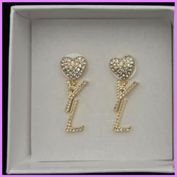 new women diamonds earrings designer womens letters gold earring heart designers jewelry mens for gifts party wedding3005, Golden;silver
new women diamonds earrings designer womens letters gold earring heart designers jewelry mens for gifts party wedding3005, Golden;silver