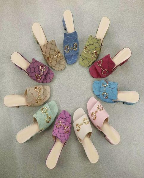 2021 designer summer beach slipper fashion 100 leather metal buckle women shoes cowhide thick heel sandals lady letter half high 6330520, Black
2021 designer summer beach slipper fashion 100 leather metal buckle women shoes cowhide thick heel sandals lady letter half high 6330520, Black