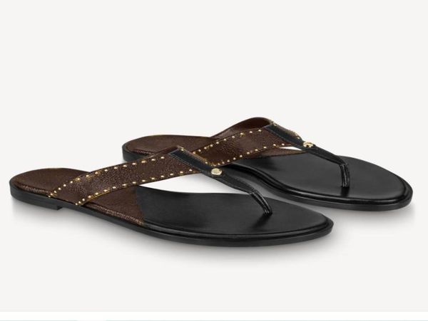 women leather flat slipper girl studs thong sunny slide sadnal designer lady letter printed canvas strap rubber sole flip flop1399188, Black
women leather flat slipper girl studs thong sunny slide sadnal designer lady letter printed canvas strap rubber sole flip flop1399188, Black