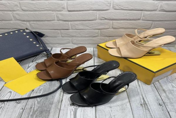 2022 luxury designer womens high heel sandals crystal calfskin open toe pearl buckle platforms casual thick soled shoes women plat8793060, Black
2022 luxury designer womens high heel sandals crystal calfskin open toe pearl buckle platforms casual thick soled shoes women plat8793060, Black