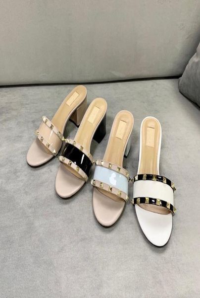 2020 design leather luxury slippers slingback pumps ladies high heels woman shoes fashion heel beach woman rivet slippers siz5451212, Black
2020 design leather luxury slippers slingback pumps ladies high heels woman shoes fashion heel beach woman rivet slippers siz5451212, Black