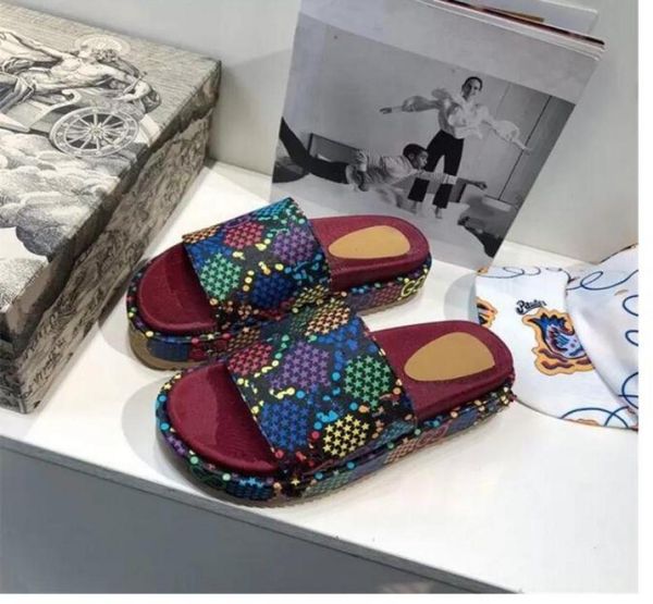 2022 designer slippers fashion thick bottom sandals letter embroidery slides lady platform wedges sandal beach high heel1185962, Black
2022 designer slippers fashion thick bottom sandals letter embroidery slides lady platform wedges sandal beach high heel1185962, Black