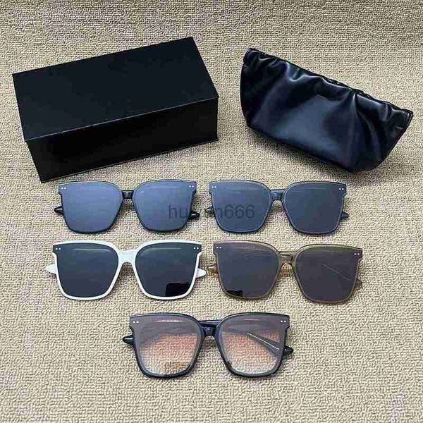 luxury designer new sunglasses lo men and women plate sunglasses moisture ultraviolet proof sunglasses, White;black
luxury designer new sunglasses lo men and women plate sunglasses moisture ultraviolet proof sunglasses, White;black