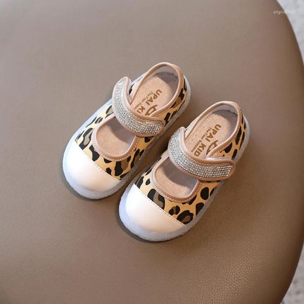 athletic shoes girls small white autumn round -headed sole canvas soft -soled baby bean, Black
athletic shoes girls small white autumn round -headed sole canvas soft -soled baby bean, Black