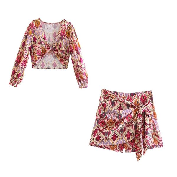 dress xikom 2021 women twopiece set print vintage casual v neck short shirt female streetwear slim folds high waist skirt sets, White
dress xikom 2021 women twopiece set print vintage casual v neck short shirt female streetwear slim folds high waist skirt sets, White