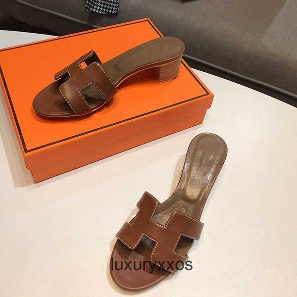 black beach shoe 2023 slipper orans designer sandal summer slide slippers oasis one word color round heel sandals thick wear women 4 plse
black beach shoe 2023 slipper orans designer sandal summer slide slippers oasis one word color round heel sandals thick wear women 4 plse