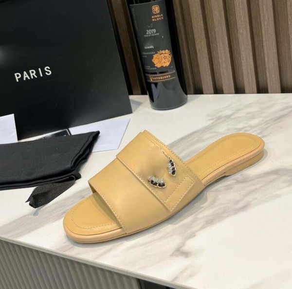 sandal women slides designer slippers leather shoes flip flops woman sandal sandals slipper fashion shoes sandals 35-42 designer sandal, Black
sandal women slides designer slippers leather shoes flip flops woman sandal sandals slipper fashion shoes sandals 35-42 designer sandal, Black