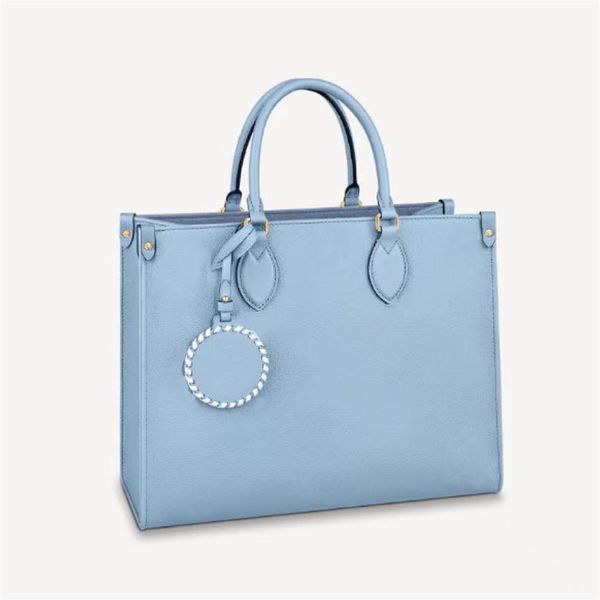 onthe luxury designer monochromatic shopping bag fashion 3 d relievo manufacturing female leisure tourism street styl238j
onthe luxury designer monochromatic shopping bag fashion 3 d relievo manufacturing female leisure tourism street styl238j