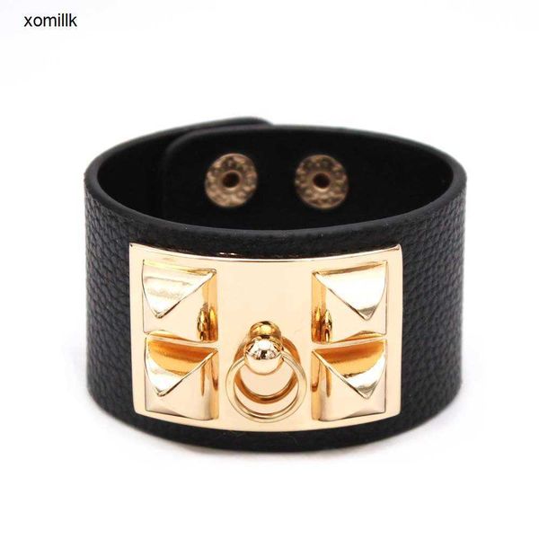 hermm classics bracelet punk style exaggerated large rivet alloy casual couple lychee pattern pu leather, Black
hermm classics bracelet punk style exaggerated large rivet alloy casual couple lychee pattern pu leather, Black
