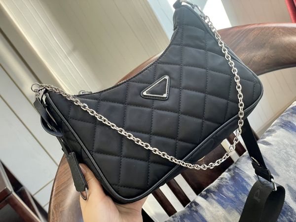luxury brand bag designer women's handbag three in one shoulder bag underarm bag versatile and practical
luxury brand bag designer women's handbag three in one shoulder bag underarm bag versatile and practical